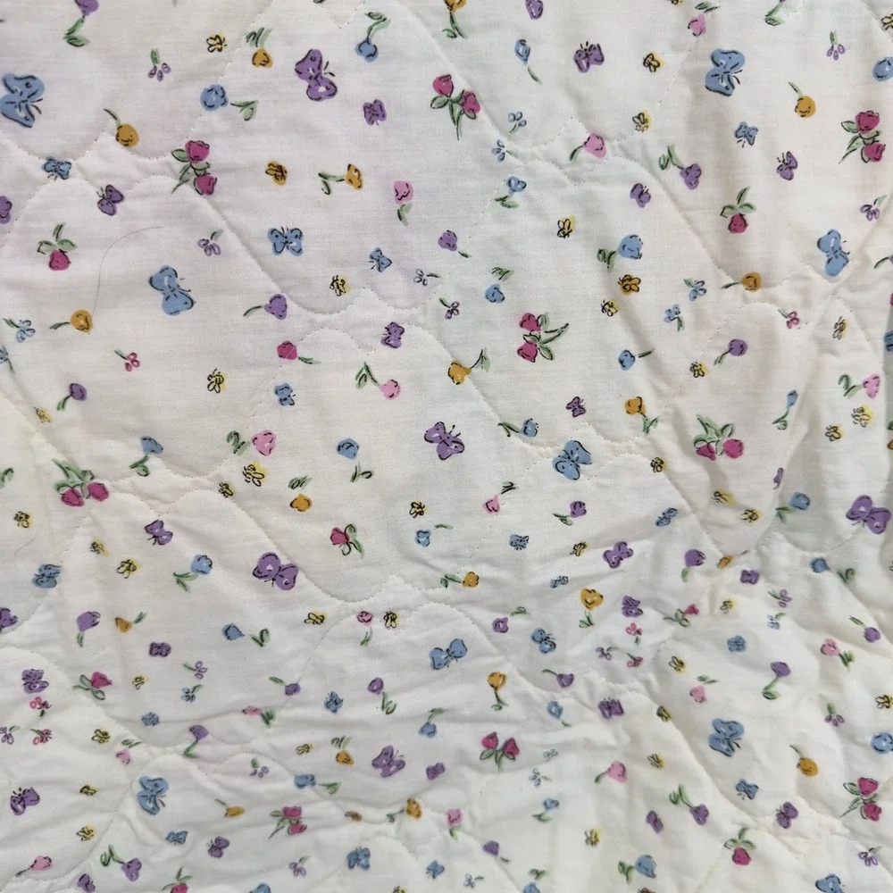 Vtg Classic Disney Winnie The Pooh Ruffled Edge Baby Crib Blanket Nursery Quilt